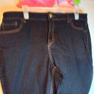 Cute Mid Rise boot cut jeans